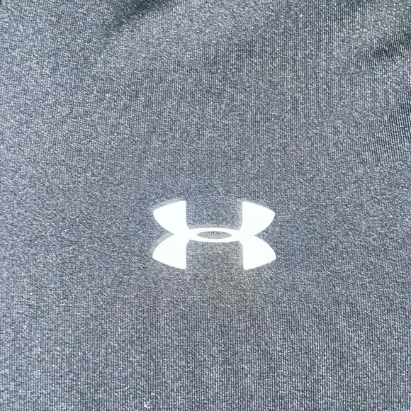Under Armour Men's Black Long Sleeve Shirt - Picture 3 of 6